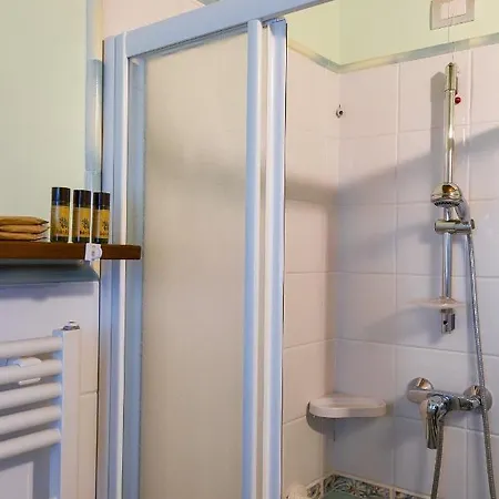 Alloggio per agriturismo Vecchio Gelso *