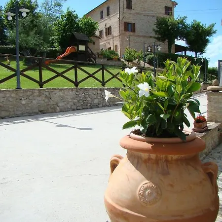 Alloggio per agriturismo Vecchio Gelso Ortezzano