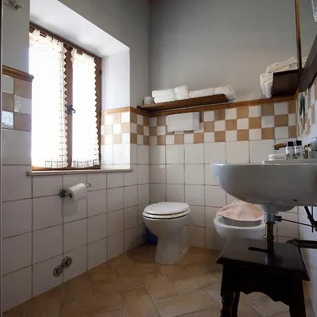 Alloggio per agriturismo Vecchio Gelso *