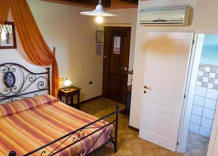 Vecchio Gelso Farm stay Ortezzano